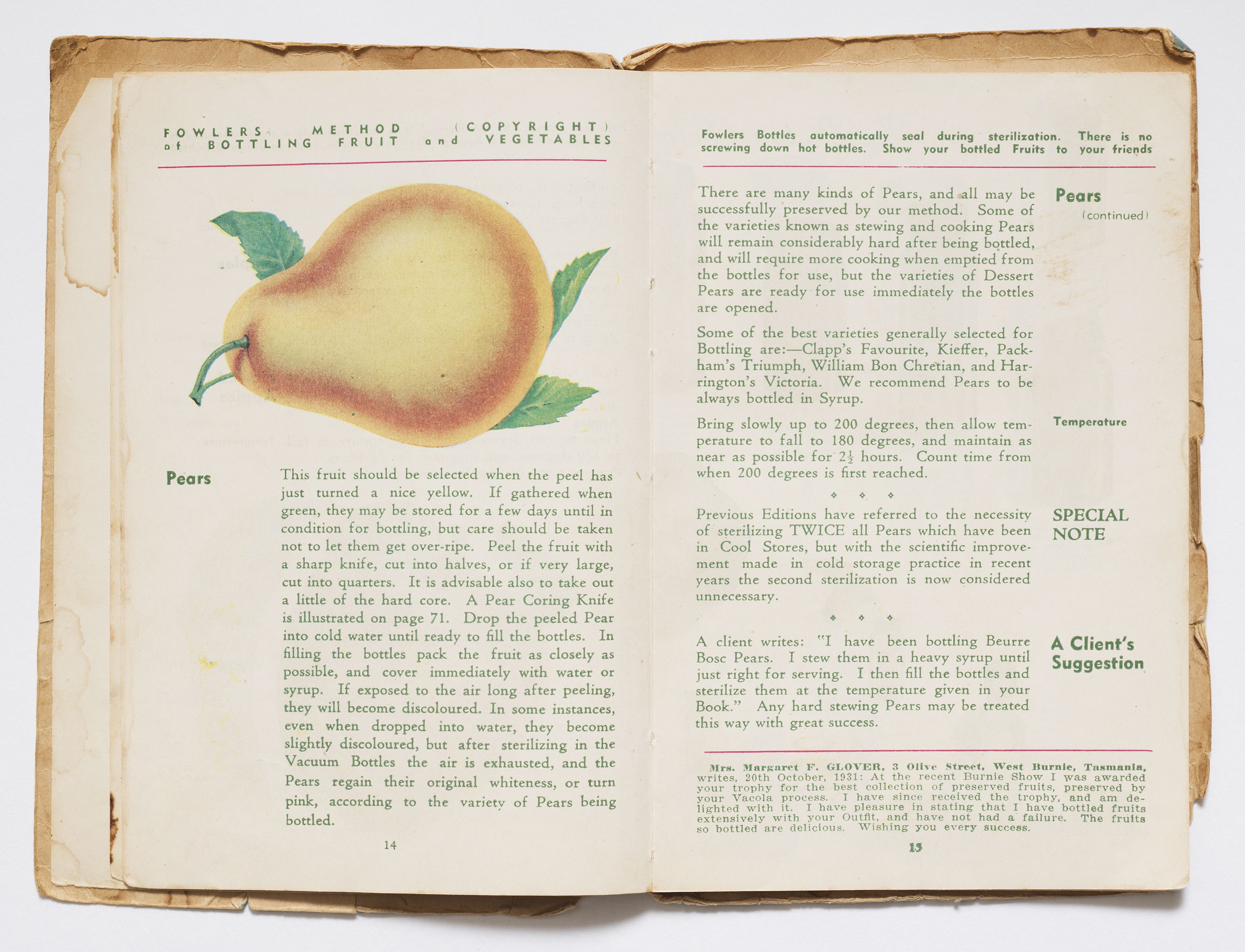A page of the Fowlers booklet with a yellow illustration of a pear, The subtitle says Pear and the method for bottling is described.